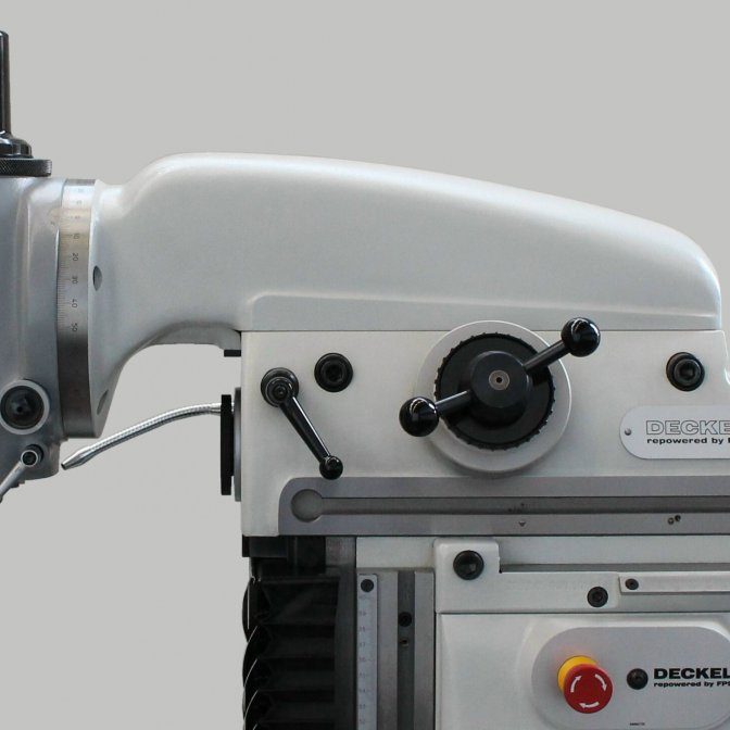 DECKEL FP2 2200 KONVENTIONELL mit Sonderverfahrweg X 500mm - von FPS generalüberholt - Bedienung manuell