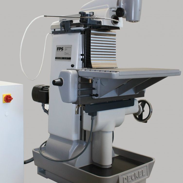 DECKEL FP2 2202 KONVENTIONELL STANDARD X-400MM - von FPS generalüberholt - Bedienung manuell