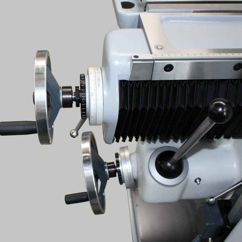 DECKEL FP2 2202 KONVENTIONELL STANDARD X-400MM - von FPS generalüberholt - Bedienung manuell