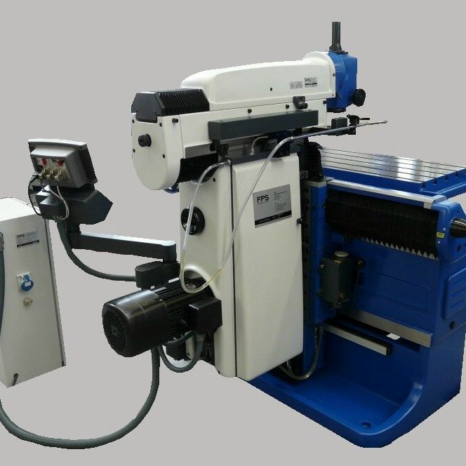 DECKEL FP3L 2302 KONVENTIONELLE SCHRÄGBETTMASCHINE X-800MM - von FPS generalüberholt - Bedienung manuell